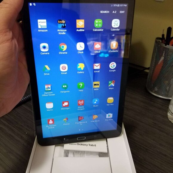 Samsung Galaxy TAB E 16GB,9.6"; WiFi+SIM Unlocked. Like new!!! - Picture 3 of 8